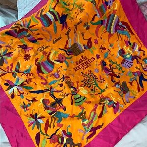Auth Hermès scarf EUC